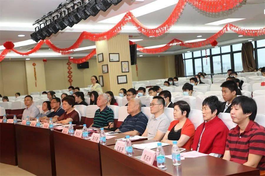 完美主义者处女座会慎重选择朋友吗？处女的朋友多吗？游戏画面